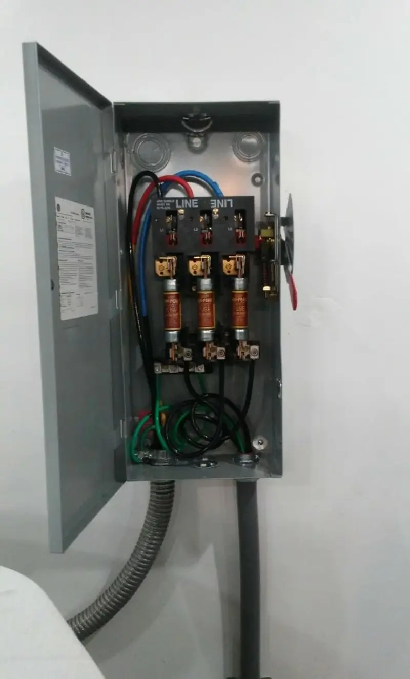 Three-phase disconnect switch installed for Electrical Wiring & Rewiring in Ripley